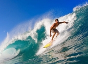 九游游戏-欧冠淘汰赛焦点战，上海队加时鏖战力克鹈鹕，书写亚洲篮球新篇章