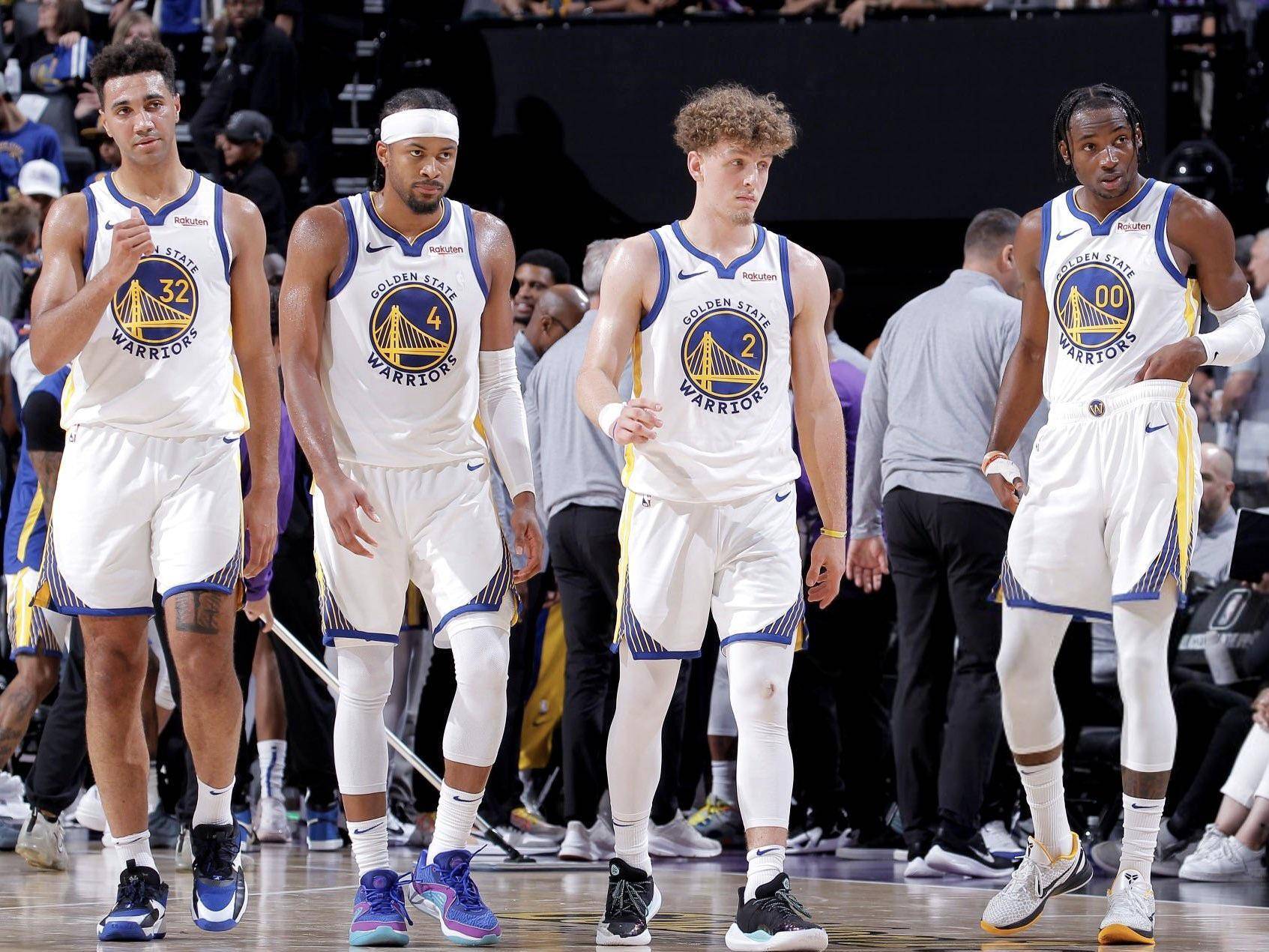 勇士之战!球队气势如虹,战胜强劲对手 勇士之战!球队气势如虹,战胜强劲对手