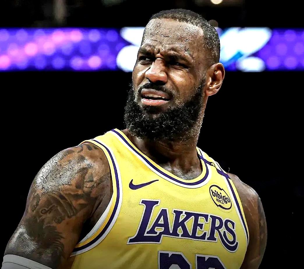 76人绝地反击奇才,詹姆斯高光表现 76人绝地反击奇才,詹姆斯高光表现