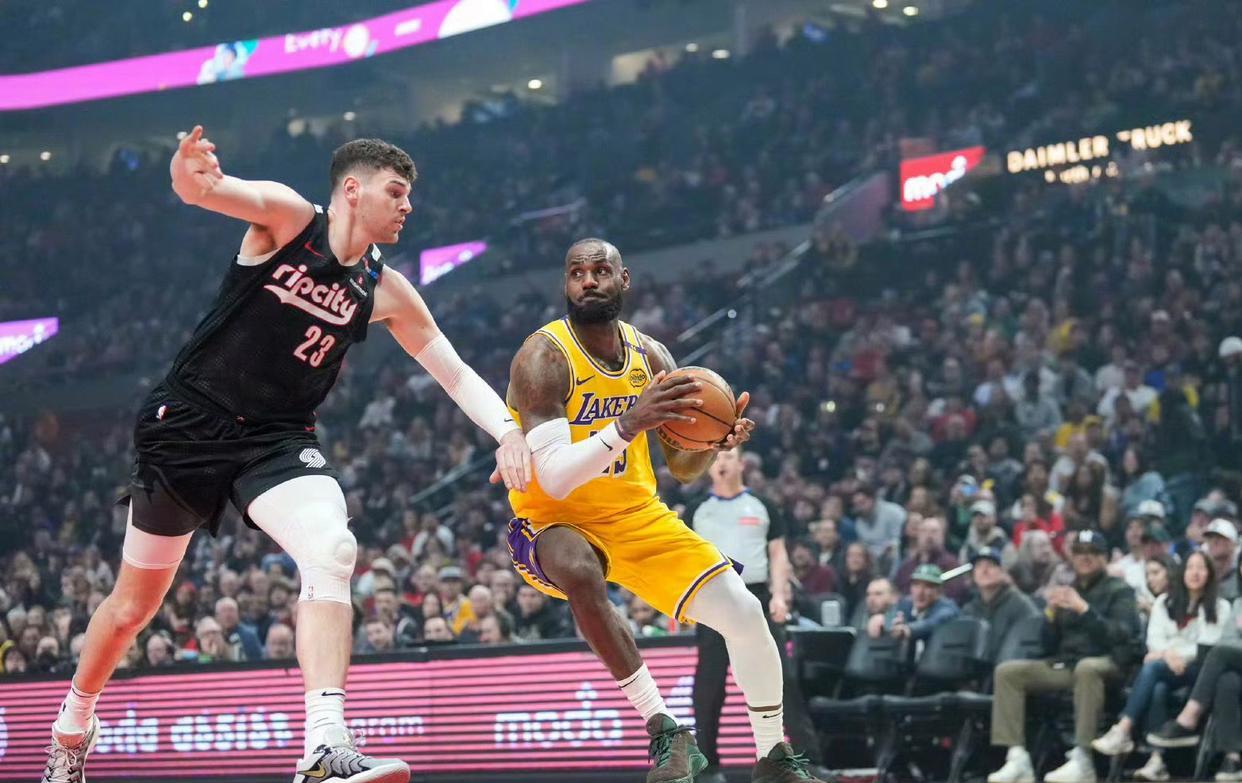 关于开拓者力克湖人:列维分助队获胜的信息 关于开拓者力克湖人:列维分助队获胜的信息