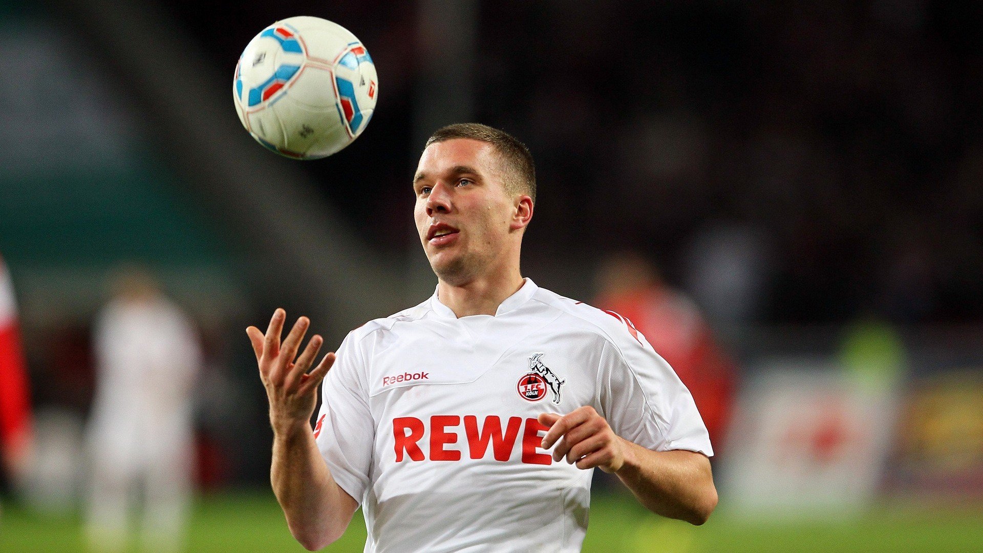 基耶萨刷新纪录助洪都拉斯争冠战险胜玻利维亚，书写足球新篇章