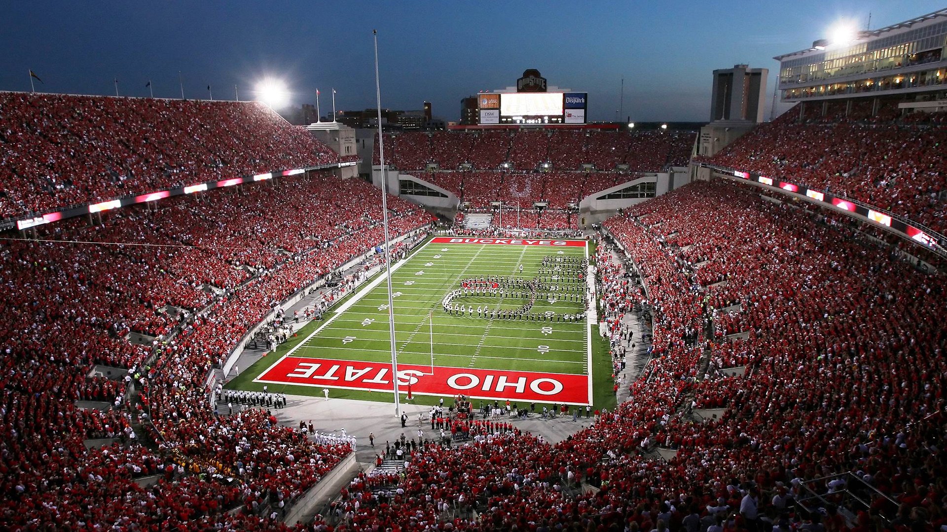 当足球幻想闯入F1赛道，李刚仁在加拉加斯街道的强行接管