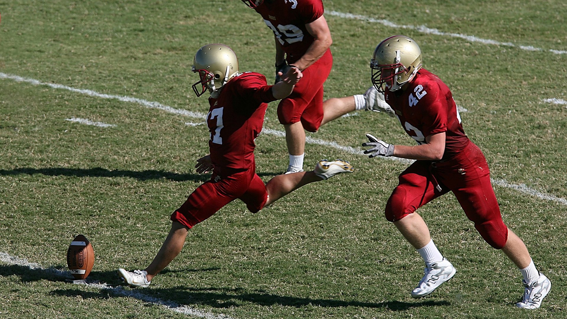那不勒斯逆转巴黎，内马尔统治全场，一场定义时代的经典对决